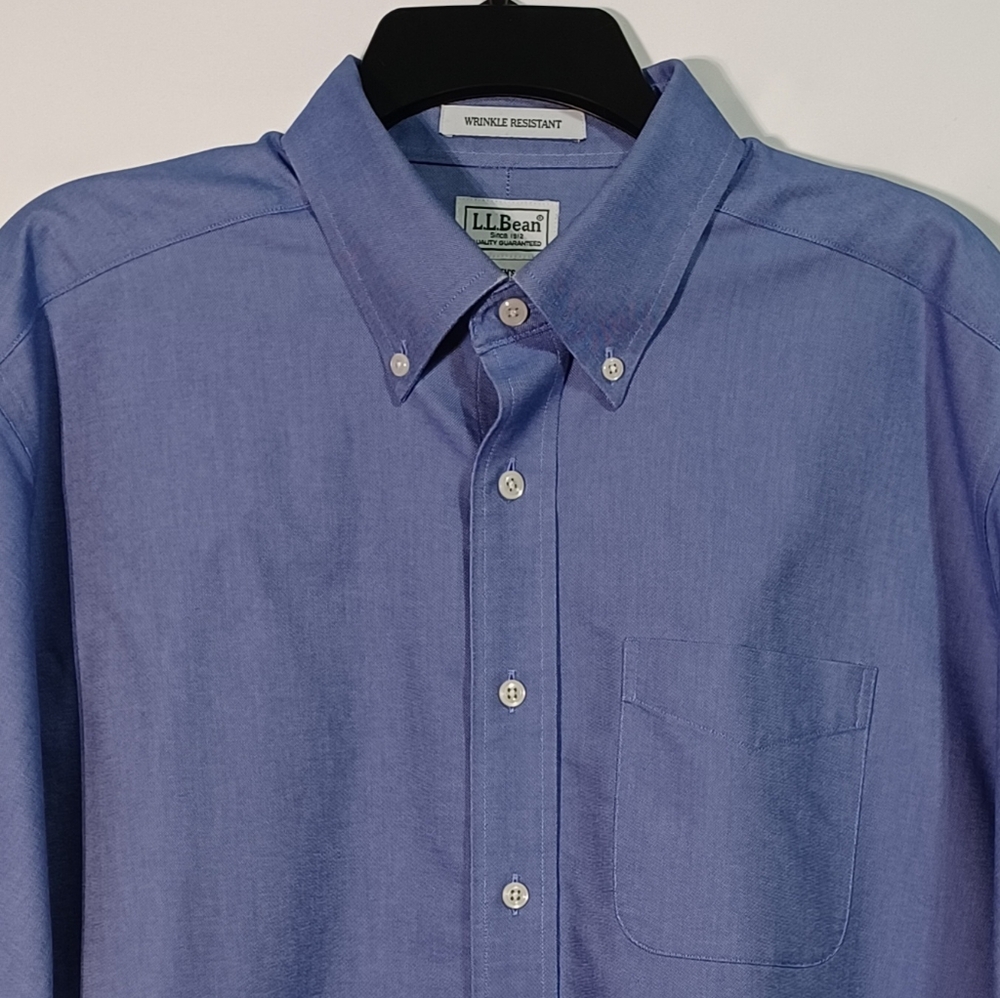 LL Bean Men's 16 1/2 Reg Blue Wrinkle Resistant Button Down Short Sleeve Shirt